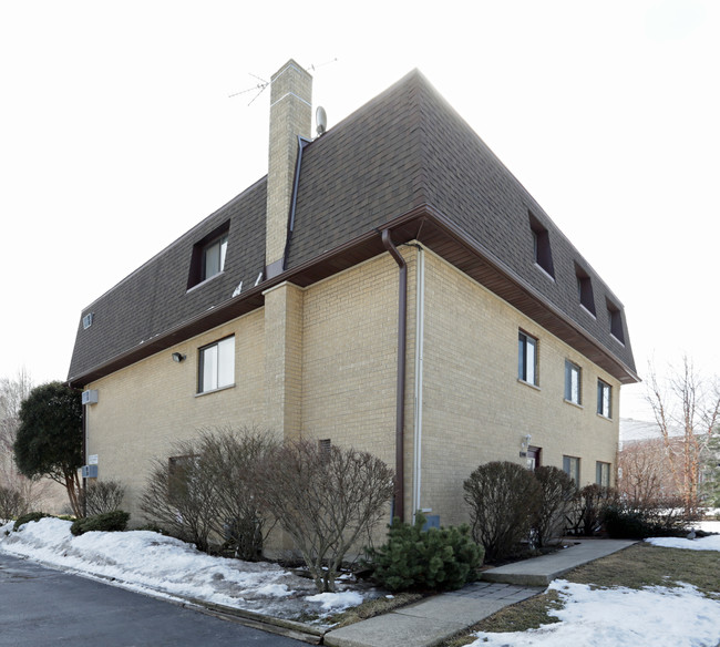 1056 S York Rd in Bensenville, IL - Foto de edificio - Building Photo