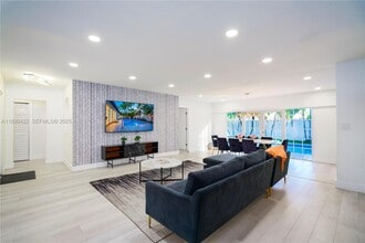 1244 Garfield St in Hollywood, FL - Building Photo - Building Photo