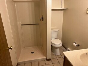 4790 Sunnybrook Rd-Unit -1 in Kent, OH - Building Photo - Building Photo