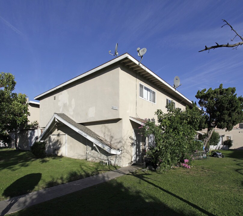 3439 W Ariel Pl in Anaheim, CA - Foto de edificio