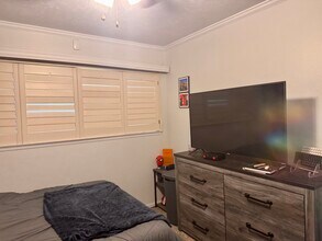 4406 Glencannon St in Bakersfield, CA - Building Photo - Building Photo