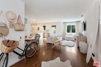 426 Venice Way in Los Angeles, CA - Building Photo - Building Photo