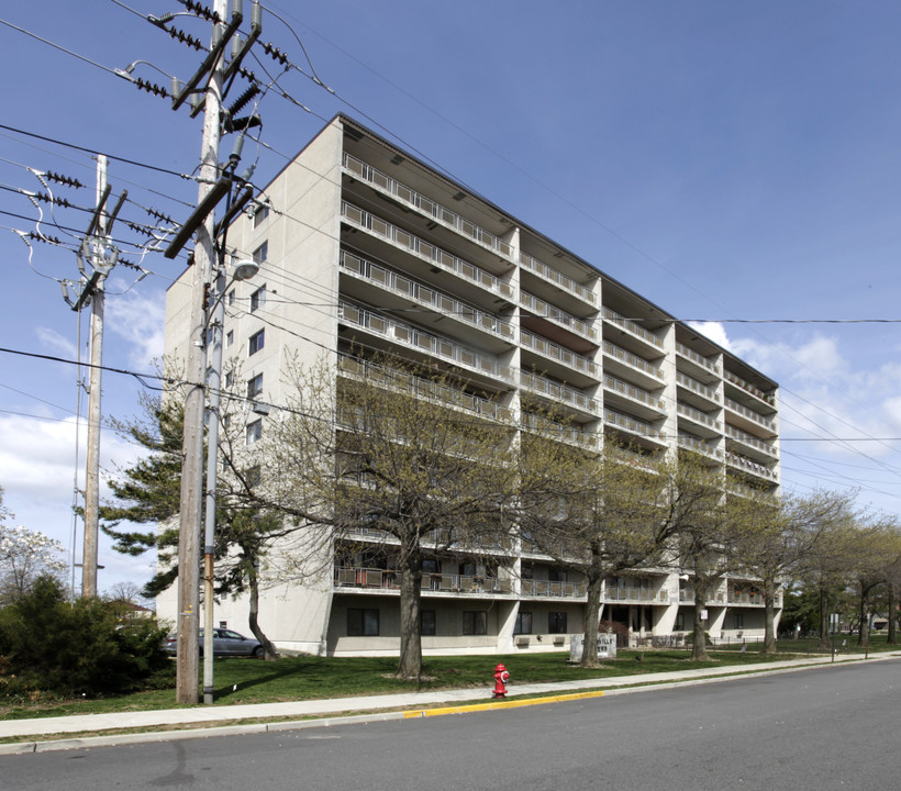 Grandville Towers in Red Bank, NJ - Building Photo