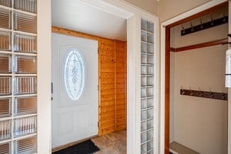 145 N Harris Ave in Manson, WA - Building Photo - Building Photo