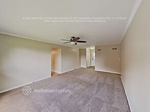 416 Deerpath Dr in Lindenhurst, IL - Building Photo - Building Photo