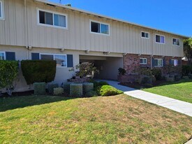 844 Maryann Dr, Unit 08 in Santa Clara, CA - Building Photo