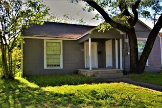 4504 Stonewall St in Greenville, TX - Building Photo - Building Photo