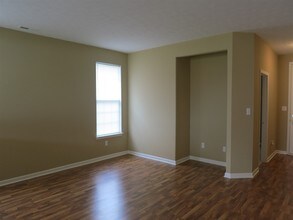 8185 Sydney Ln in Avon, IN - Building Photo - Building Photo