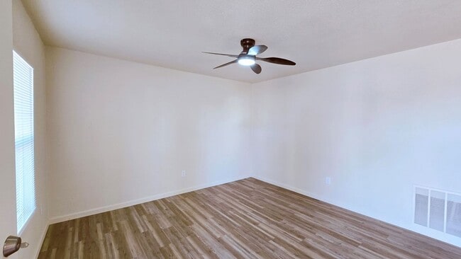 2200 E California Ave in Midland, TX - Building Photo - Building Photo