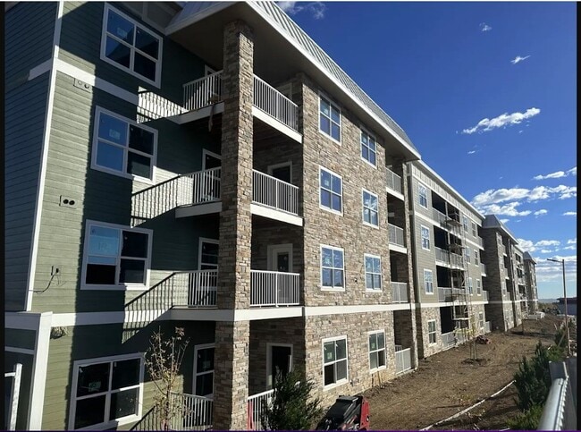 property at 5815 S Zang St