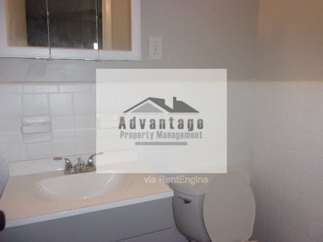 5895 Jonesboro Rd in Morrow, GA - Building Photo - Building Photo