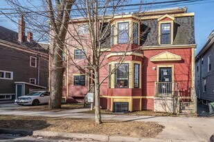 1122 Lucknow St in Halifax, NS - Building Photo