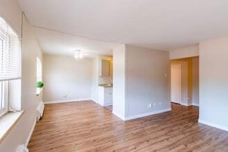 Hillcrest Apartments in Sault Ste Marie, ON - Building Photo - Building Photo