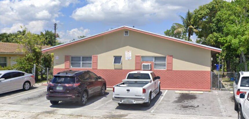 2721 SW 8th St, Unit 2 in Fort Lauderdale, FL - Foto de edificio