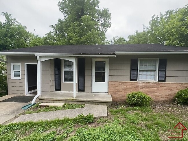 property at 606 Shannon Ave