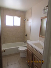 1805 Payne St in Las Cruces, NM - Foto de edificio - Building Photo