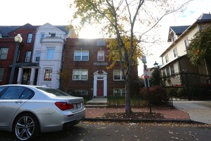 276 T St NE in Washington, DC - Building Photo
