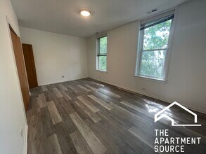 1844 W Henderson St, Unit Townhome in Chicago, IL - Building Photo - Building Photo