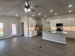 2321 136th St in Lubbock, TX - Building Photo - Building Photo
