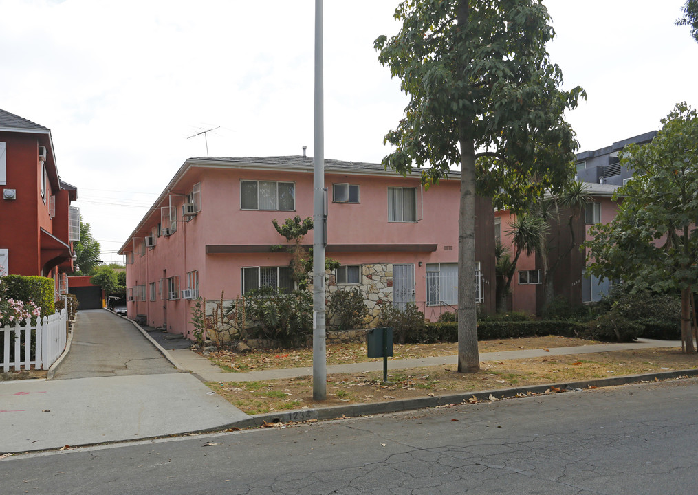 1234 N Orange Grove Ave in West Hollywood, CA - Building Photo