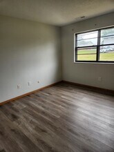 32 Bellevue Dr in Collinsville, IL - Building Photo - Building Photo