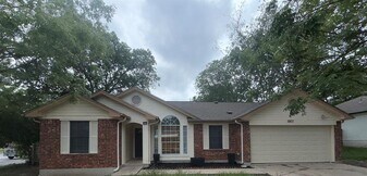 5807 Teri Rd in Austin, TX - Building Photo