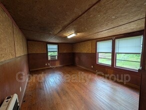 2955 N Caledonia St in Marianna, FL - Building Photo - Building Photo