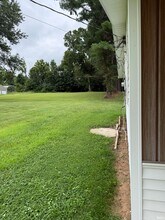 1265 W Bell Rd in Bloomington, IN - Foto de edificio - Building Photo