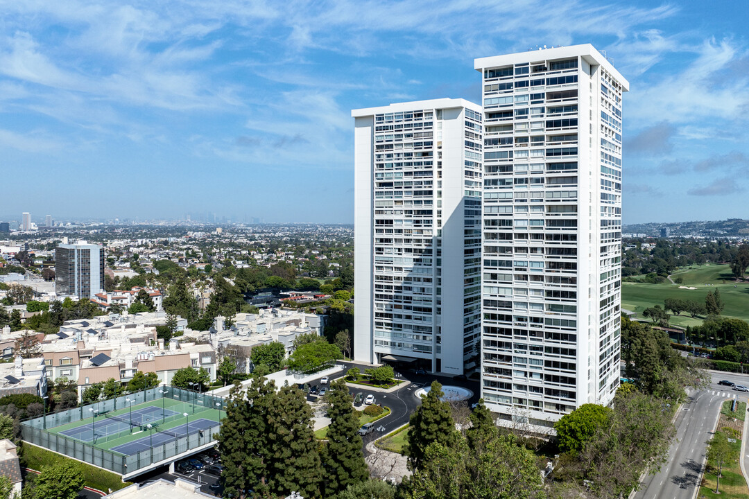 Century Towers in Los Angeles, CA - Building Photo