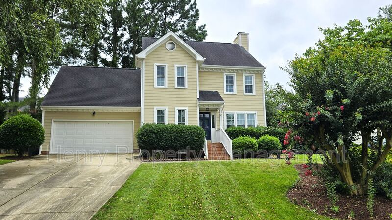408 Vintage Grove Ln in Apex, NC - Foto de edificio
