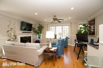 3721 N Clifton Ave in Chicago, IL - Foto de edificio - Building Photo