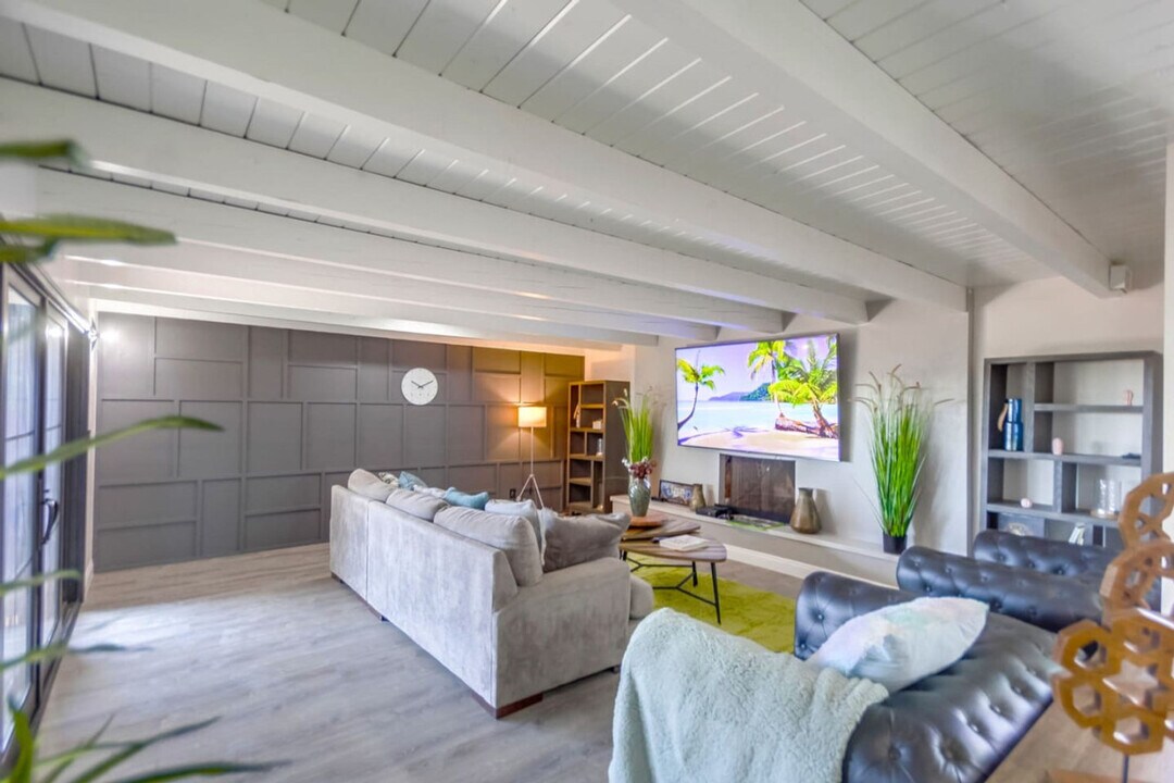 5551 Churchward St in San Diego, CA - Building Photo