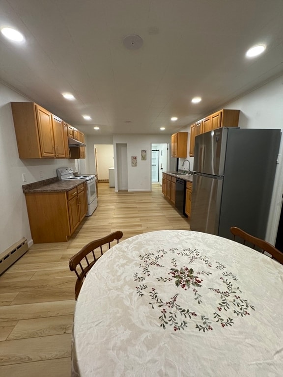 664 Chicopee St in Chicopee, MA - Building Photo - Building Photo