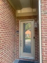 5589 Park Side Cir in Hoover, AL - Foto de edificio - Building Photo