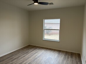 11601 Hackney Ln in Yukon, OK - Building Photo - Building Photo