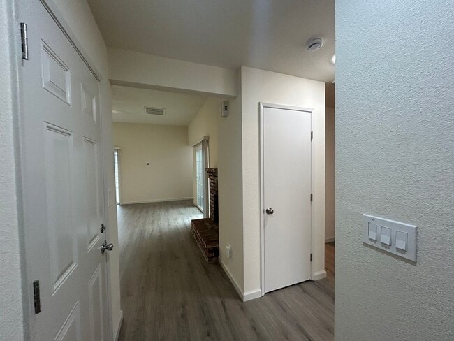 1316 Gargotto Ct in Modesto, CA - Building Photo - Building Photo