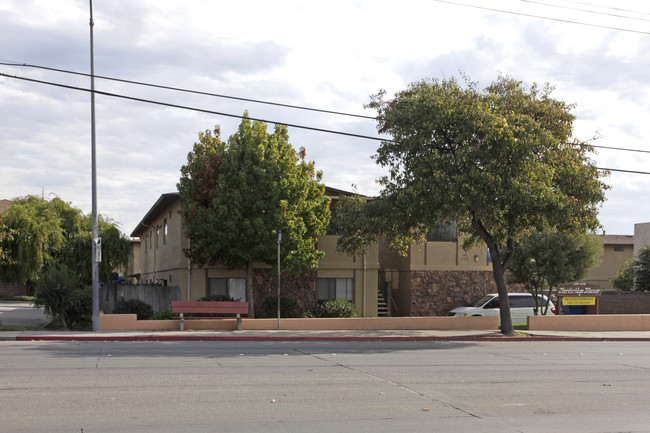 Northridge Manor Apartments in Salinas, CA - Building Photo - Building Photo