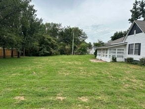 101 E Midland St in Shawnee, OK - Building Photo - Building Photo