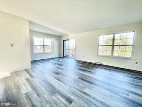 245 Charring Cross Dr in Dover, DE - Building Photo - Building Photo