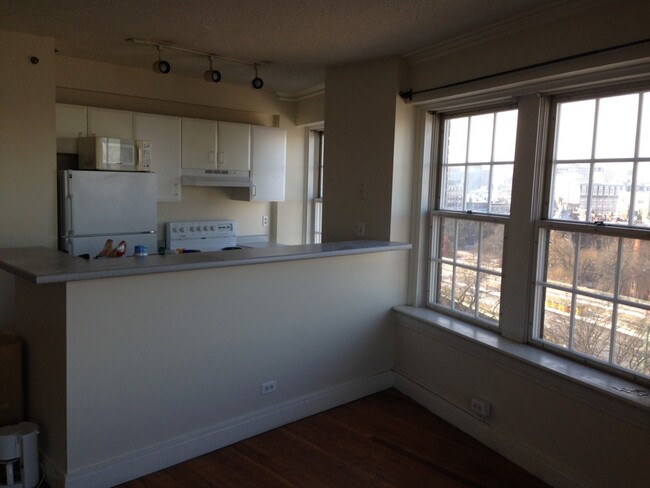 534 Beacon St, Unit 905 in Boston, MA - Building Photo - Building Photo