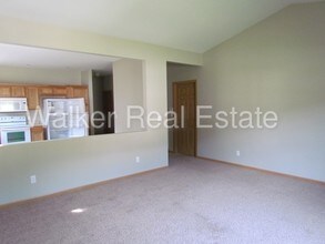 24810 Talladega Rd-Unit -b in St. Robert, MO - Building Photo - Building Photo