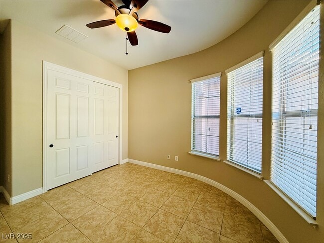 7404 Eggshell Dr in North Las Vegas, NV - Building Photo - Building Photo