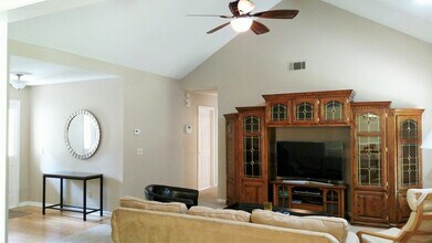 512 Whistlestop Cir in Statesboro, GA - Building Photo - Building Photo