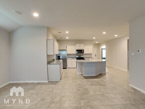 5901 Piedrosa Ct in Lantana, TX - Foto de edificio - Building Photo