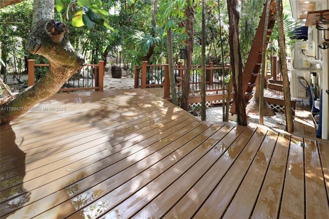 property at 550 Quail Ave