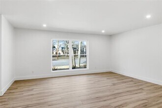 7078 Briarmeadow Dr in Dallas, TX - Building Photo - Building Photo