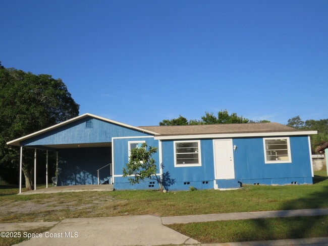 1690 Elizabeth Ave in Titusville, FL - Building Photo - Building Photo