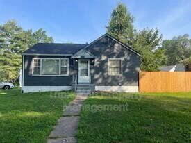 1901 Eagle Dr in St. Louis, MO - Building Photo