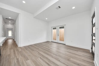 9309 Caddo Rd in Houston, TX - Foto de edificio - Building Photo