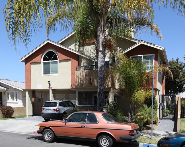 4271 N 45th St in San Diego, CA - Foto de edificio - Building Photo